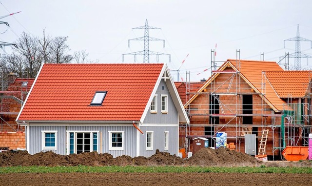 Die Nachfrage nach Wohnung ist gro &#...0; soll Abhilfe schaffen (Symbolbild).  | Foto: Hauke-Christian Dittrich (dpa)