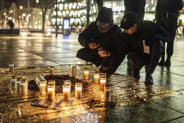 Demonstranten in Freiburg fordern Gerechtigkeit fr den getteten Flchtling Mahdi ben Nacer