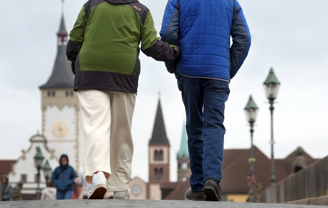 F&uuml;r Rentner soll es 2025 einen Aufschlag geben.  | Foto: Karl-Josef Hildenbrand/dpa