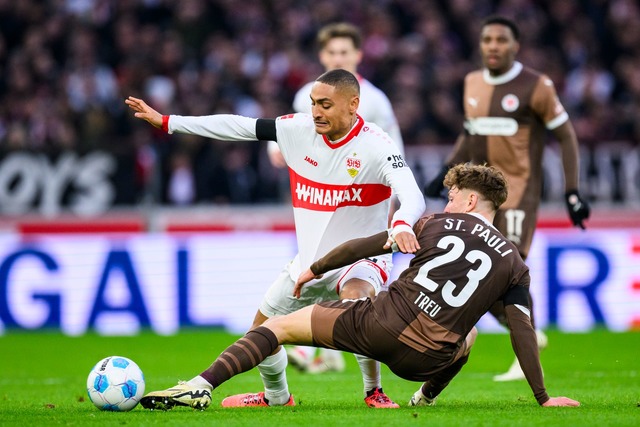 Enzo Millot und die Stuttgarter rannte... Pauli einem R&uuml;ckstand hinterher.  | Foto: Tom Weller/dpa