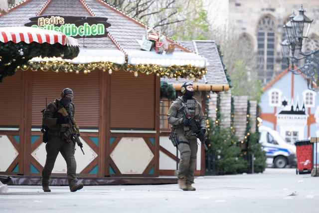 Am Tag nach der Attacke blieb der Magdeburger Weihnachtsmarkt geschlossen.  | Foto: Sebastian Kahnert/dpa