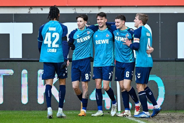 Der 1. FC K&ouml;ln geht als Zweitliga-Tabellenf&uuml;hrer in die Winterpause.  | Foto: Uwe Anspach/dpa