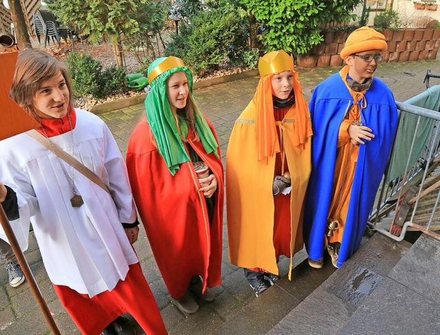 Bringen den Segen ins Haus: Die Sternsinger, hier ein  Gruppe in Altdorf   | Foto: Sandra Decoux-Kone