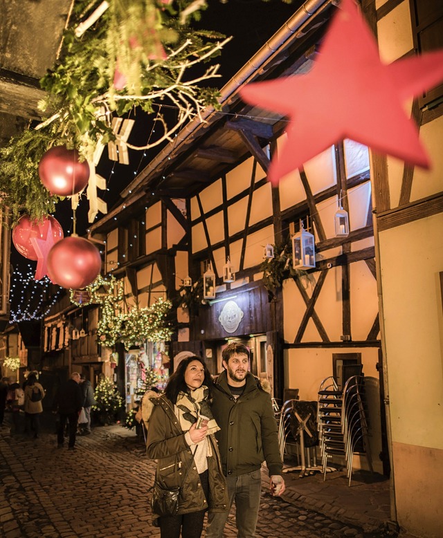 Der kleine  Weihnachtsmarkt im mittela...ichen  Eguisheim ist weltweit bekannt.  | Foto: Vincent Schneider