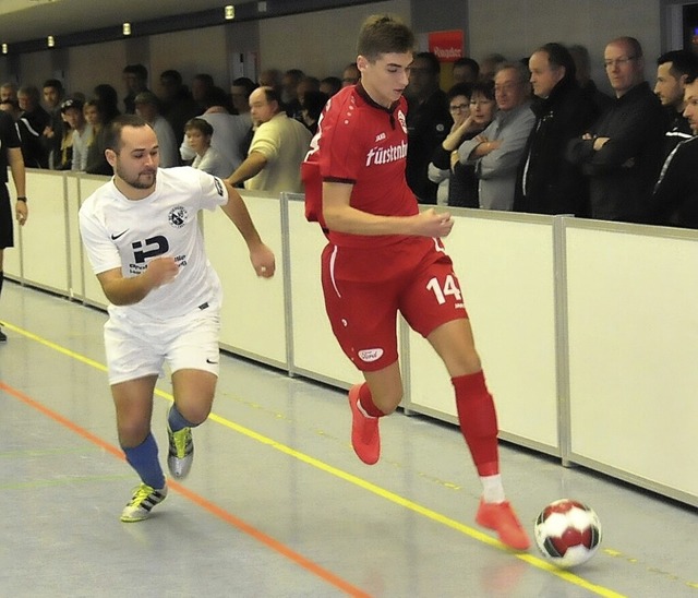 Die kommenden Tage versprechen attraktiven Hallenfuball.  | Foto: Sebastian Ehret