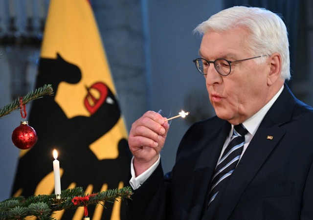 Bundespr&auml;sident Steinmeier sprach...uml;rigen der Opfer von Magdeburg aus.  | Foto: Annegret Hilse/Reuters/Pool/dpa