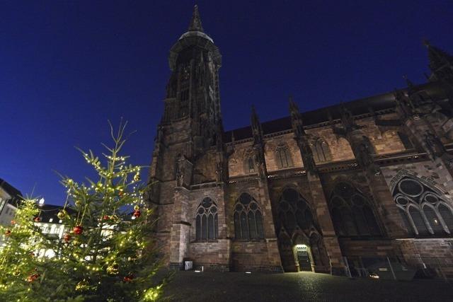 Christmette im Freiburger Mnster: Miuntenlanger Beifall fr Domkapellmeister Bhmann unterbricht Liturgie