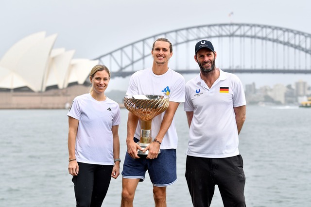 Das deutsche Team um Alexander Zverev (Mitte) gewann 2024 den United Cup.  | Foto: Bianca De Marchi/AAP/dpa