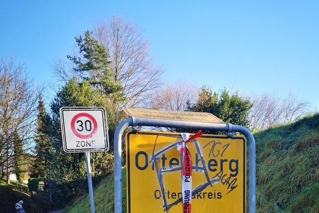 Hakenkreuzschmierereien auf Ortenberger Ortsschild