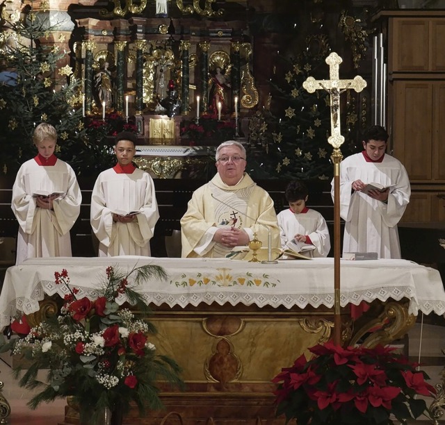 Dekan Peter Berg zelebrierte die Christmette im St.-Fridolins-Mnster.  | Foto: Michael Gottstein