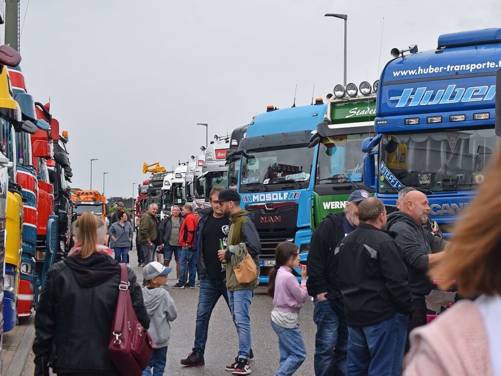 Juni: Beim Truckertreffen rollen 144 Trucks aus ganz Europa an.