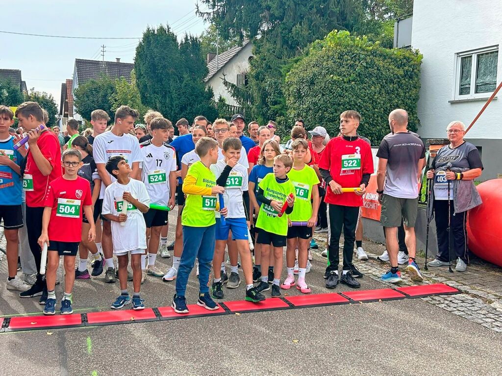 September: Beim Klosterlauf in Schuttern ging es auch fr die jungen Lufer an den Start.