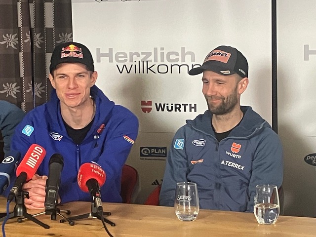 Andreas Wellinger und Pius Paschke sind optimistisch.  | Foto: Patrick Reichardt/dpa