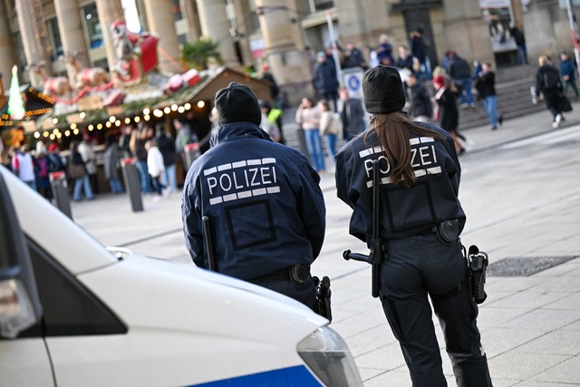 Die Polizei hat auf dem Weihnachtsmark...s im Vorjahr registriert. (Archivbild)  | Foto: Marius Bulling/dpa