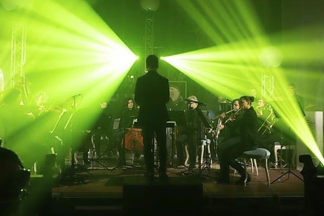 Andreas Vetter und das Rock-Sinfonieorchester geben zwei Konzerte in Herbolzheim unter dem Titel 