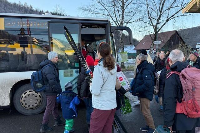 Die Hllentalbahn zwischen Himmelreich und Neustadt fhrt wohl frhestens am Samstag wieder