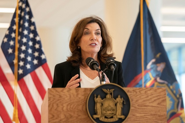 Gouverneurin Kathy Hochul &auml;u&szli...tung" des H&auml;ftlings. (Archivbild)  | Foto: Jeenah Moon/AP/dpa