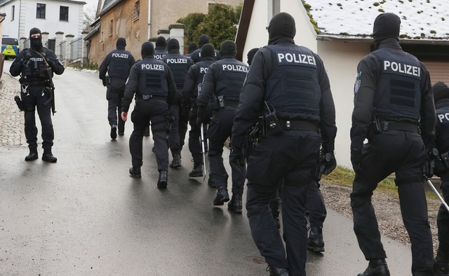 Seit der Razzia im Dezember 2022 ist die Gruppe bekannt. (Archivbild)  | Foto: Bodo Schackow/dpa