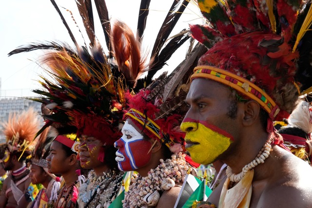 In Papua-Neuguinea sprechen die Menschen mindestens 800 verschiedene Sprachen.  | Foto: Mark Baker/AP/dpa