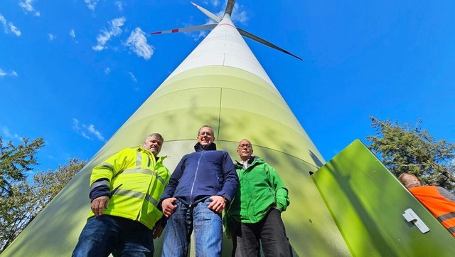 Die Brgermeister Wietzel aus Utzenfel...mtskollege Fiedel (Mitte) aus Todtnau.  | Foto: Gerald Nill