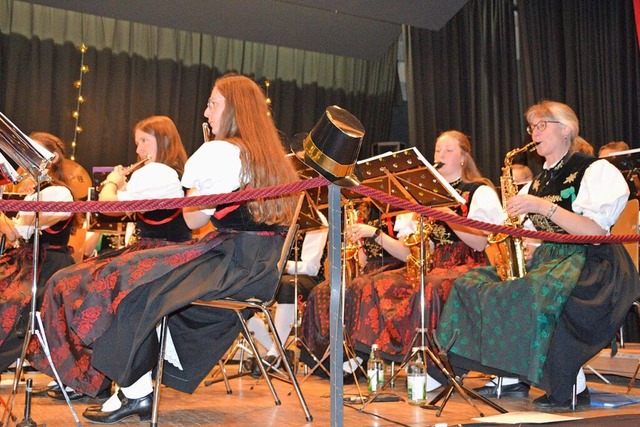 Mit zauberhaften Melodien begeisterte der Musikverein Menzenschwand.  | Foto: Christiane Sahli