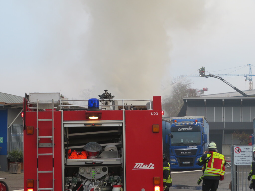 Bei dem Groeinsatz waren Feuerwehr, Deutsches Rotes Kreuz und das Technische Hilfswerk beteiligt.