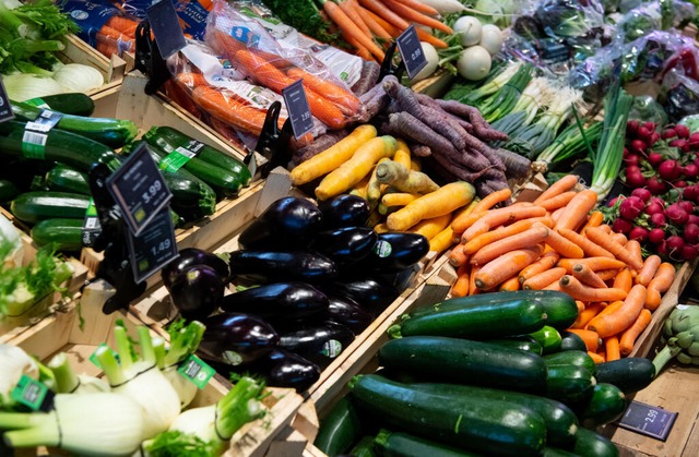 Bio-Gemse in einem Supermarkt  | Foto: Sven Hoppe (dpa)