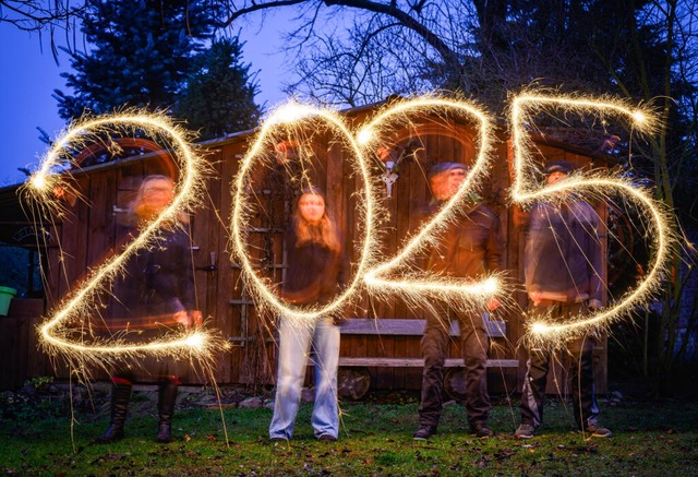 Was bringt das neue Jahr? Jede Menge nderungen.  | Foto: Patrick Pleul (dpa)