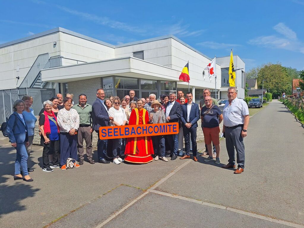 Mai: Eine Delegation aus Seelbach besucht die belgische Partnerstadt Zillebeke.