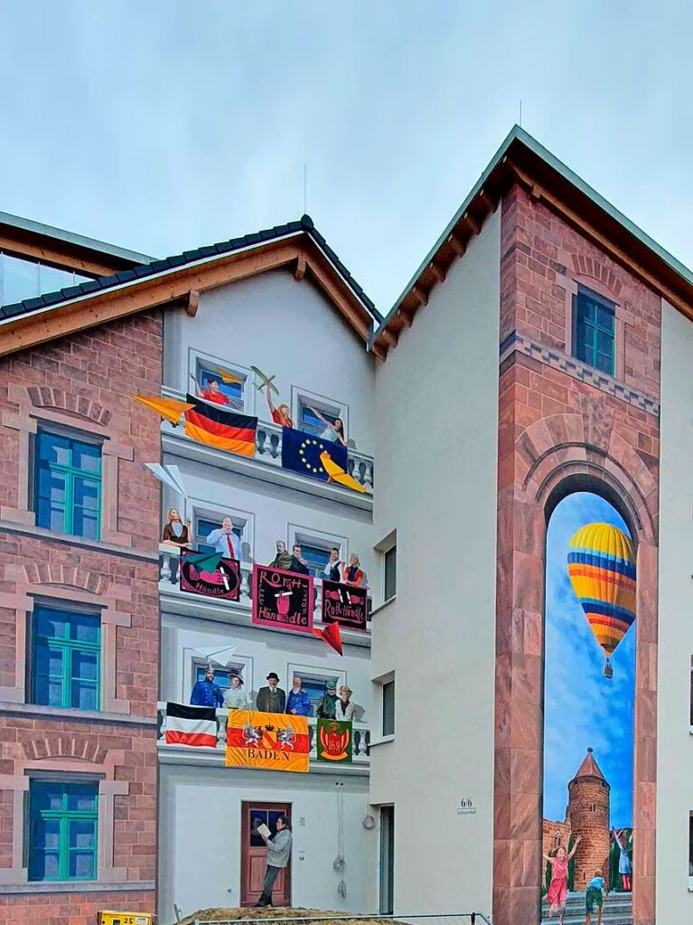 Kunst statt Kippen: Der letzte Schritt der Umgestaltung des frheren Roth-Hndle-Areals kommt voran. Im Dezember ist ein Neubau fertig, auf der Fassade erinnert ein Kunstwerk an die Geschichte des Areals.