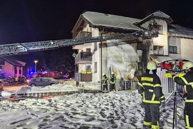 In Titisee-Neustadt hat in der Silvesternacht ein Mehrfamilienhaus gebrannt