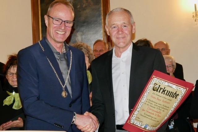 Franz Ketterer erhlt die Ehrenmedaille von St. Peter - Vereinsarbeit findet er faszinierend