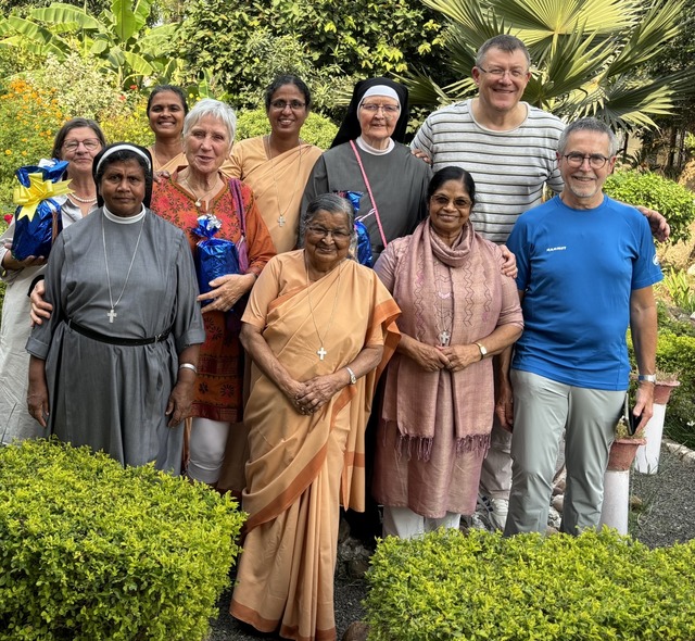 Die Delegation unterwegs in der Region Bhopal in Zentralindien.  | Foto: Frank Wittemann