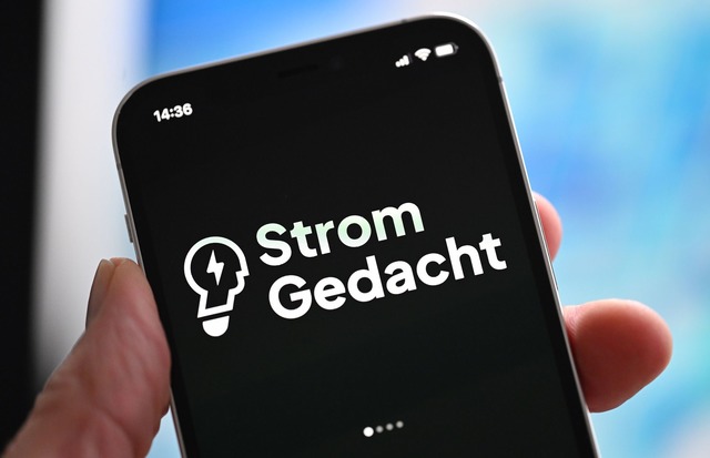 F&uuml;r Freitagmorgen hat die App "St...f zum Stromsparen ver&ouml;ffentlicht.  | Foto: Bernd Wei&szlig;brod/dpa