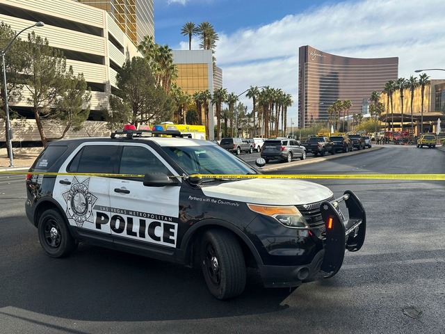 Es ist nicht das einzige Ereignis, das...ck vor einem Trump-Hotel in Las Vegas.  | Foto: Ty ONeil/AP/dpa