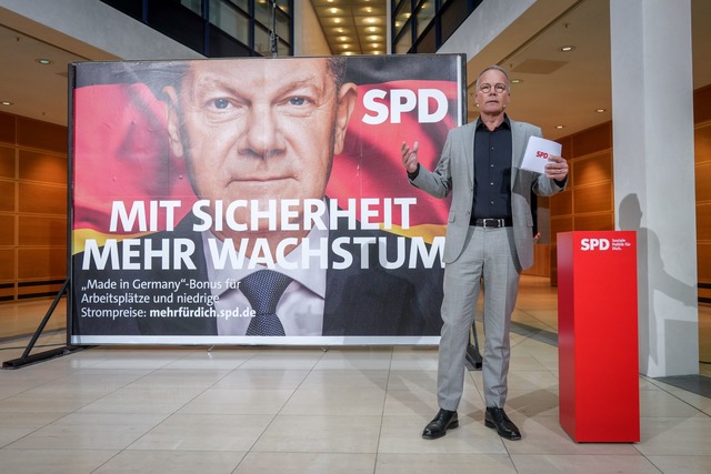 Die neuen Plakate sollen durch weitere Motive erg&auml;nzt werden.  | Foto: Kay Nietfeld/dpa