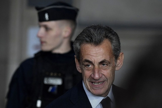 Dem Prozess gegen Sarkozy in der Libye...mittlungen vorangegangen (Archivbild).  | Foto: Julien De Rosa/AFP/dpa