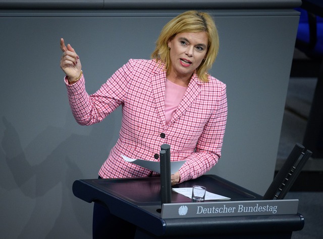 Muss sich vor den Narrenrichtern behaupten: Julia Kl&ouml;ckner. (Archivbild)  | Foto: Bernd von Jutrczenka/dpa