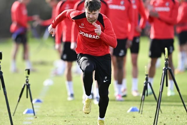 SC-Freiburg-Verteidiger Lukas Kbler im Trainingslager Sotogrande: "Ich habe mich in allen Bereichen verbessert"