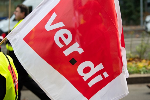 Verdi: Warnstreiks im privaten Omnibusgewerbe. (Symbolbild)  | Foto: Tom Weller/dpa