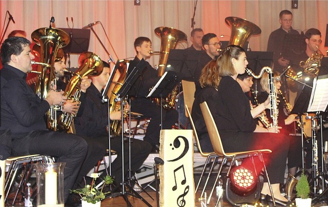 Musikanten liefen beim Neujahrskonzert zur Hochform auf   | Foto: Reiner Beschorner