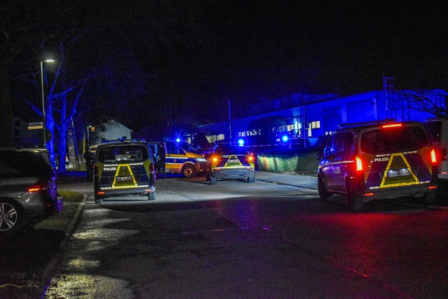 Die Polizei ist im Einsatz.  | Foto: Fabian Koss/onw-images/dpa