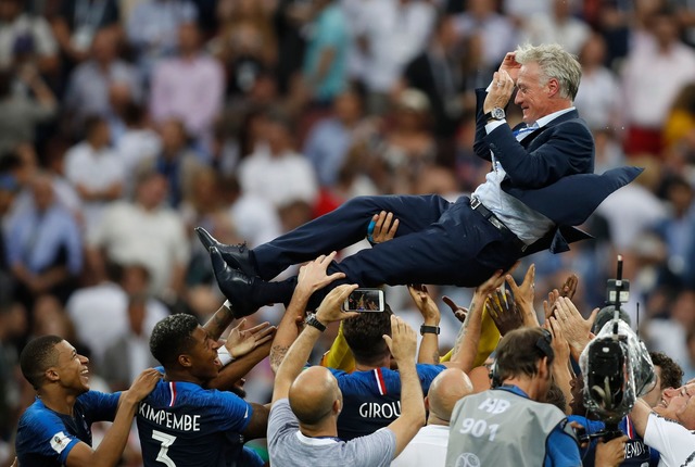 Unter Deschamps wurden Les Bleus 2018 Weltmeister.  | Foto: Francisco Seco/AP/dpa