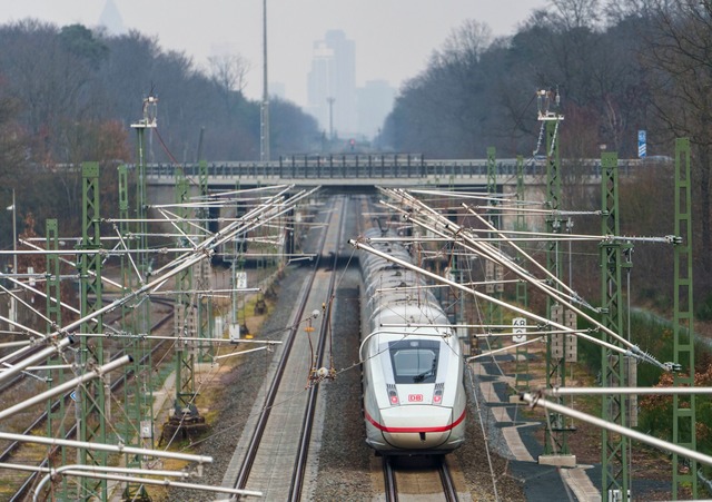 Seit dem Ende der Bauarbeiten auf der ...roblemen auf der Strecke. (Archivbild)  | Foto: Andreas Arnold/dpa