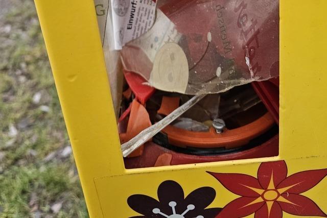 Bienenautomat am Rheinufer zerstrt