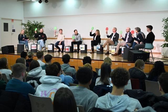 Wahlkampfauftakt im Freiburger Wentzinger-Gymnasium: So haben sich Politiker den Schlerfragen gestellt