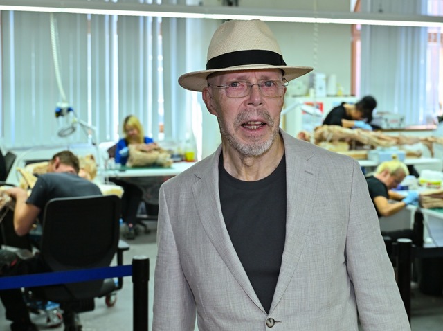 Gunther von Hagens hat seine Erfindung patentieren lassen (Archivbild).  | Foto: Patrick Pleul/dpa