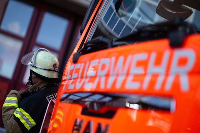 Die Feuerwehr ist zu einem Brand wegen...uml;bchen gerufen worden. (Symbolbild)  | Foto: Marijan Murat/dpa