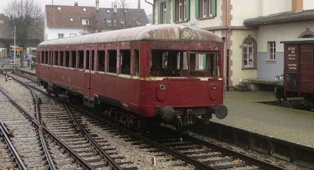 Der Triebwagen VT 109 zog von Anfang 1...dertalbahn jetzt in Nrnberg gerettet.  | Foto:  W.Schleef