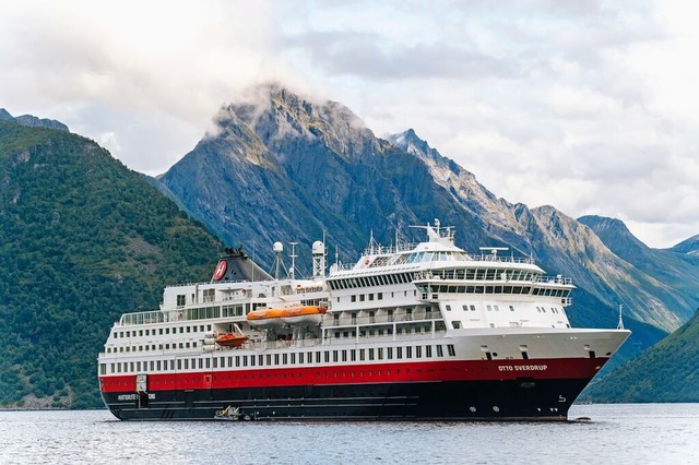 Auf der Postschiffroute entlang von Norwegens Kste  | Foto: Kay Fochtmann